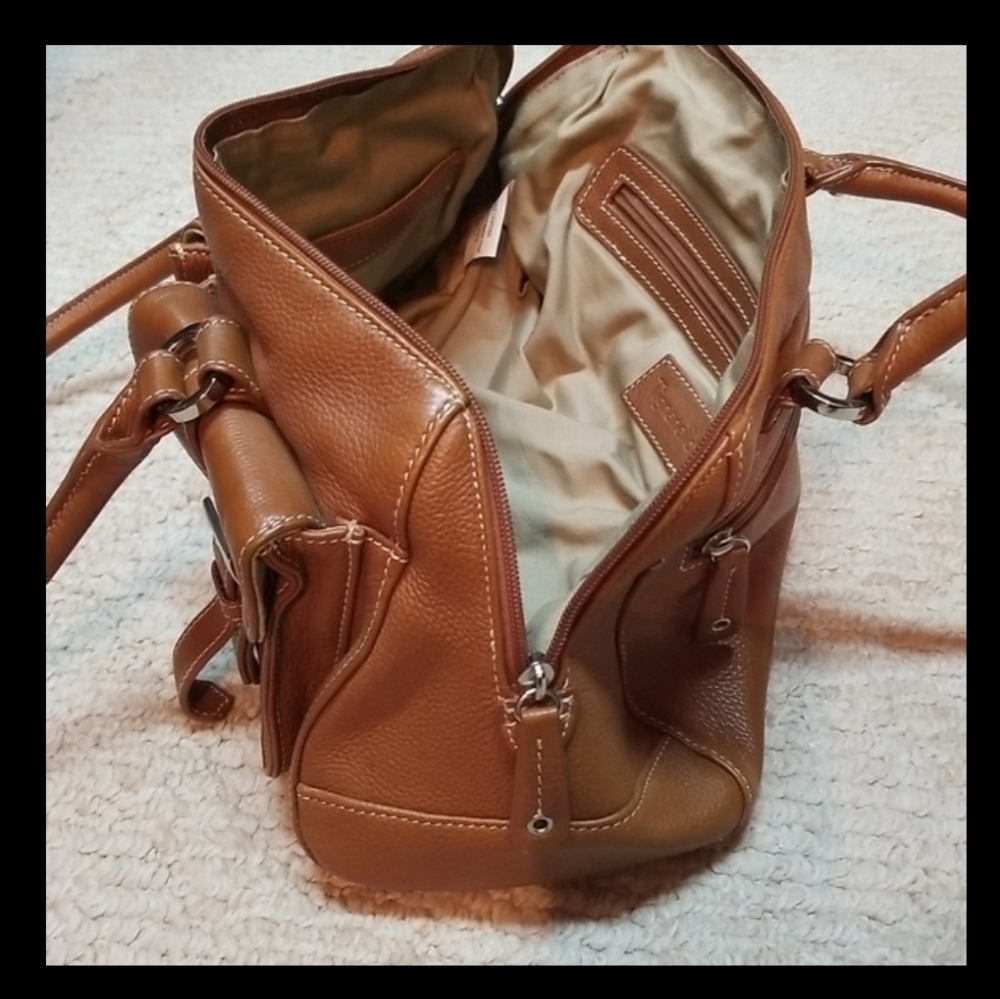 Vintage Tignanello Genuine Leather Purse